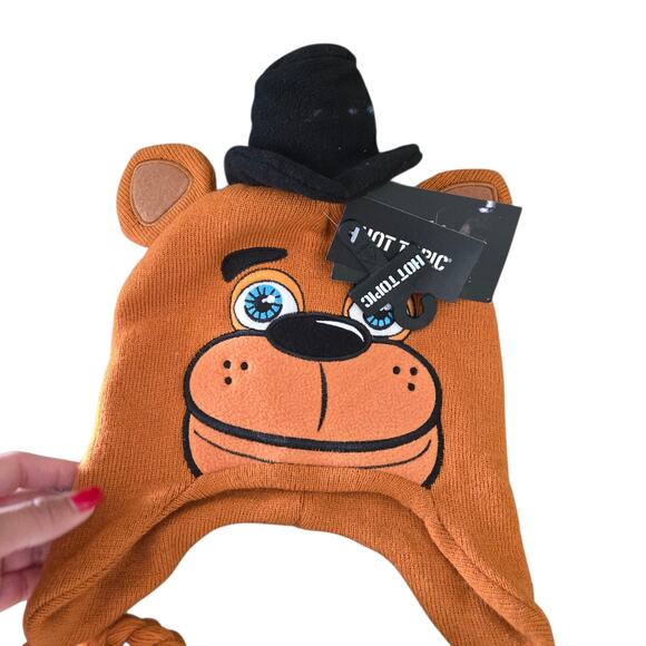 Five Nights of Freddy's Freddy Fazbear Tassle Beanie NEW - Picture 2 of 3